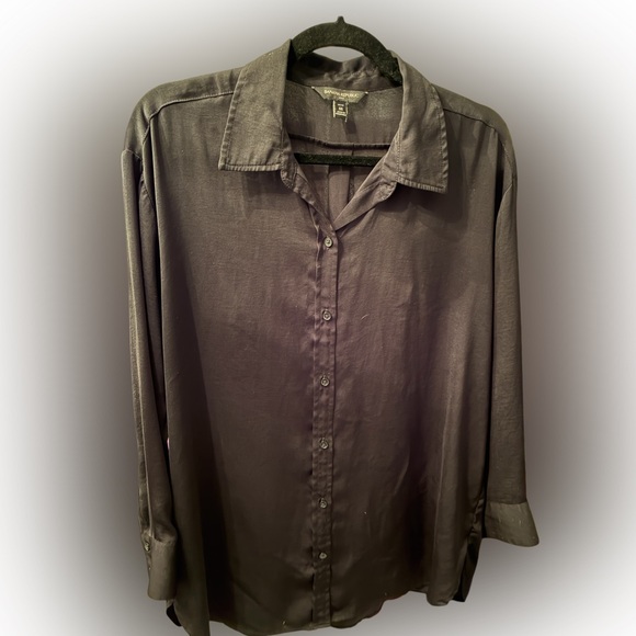Banana Republic Classic Black Button Down Shirt - Picture 8 of 8